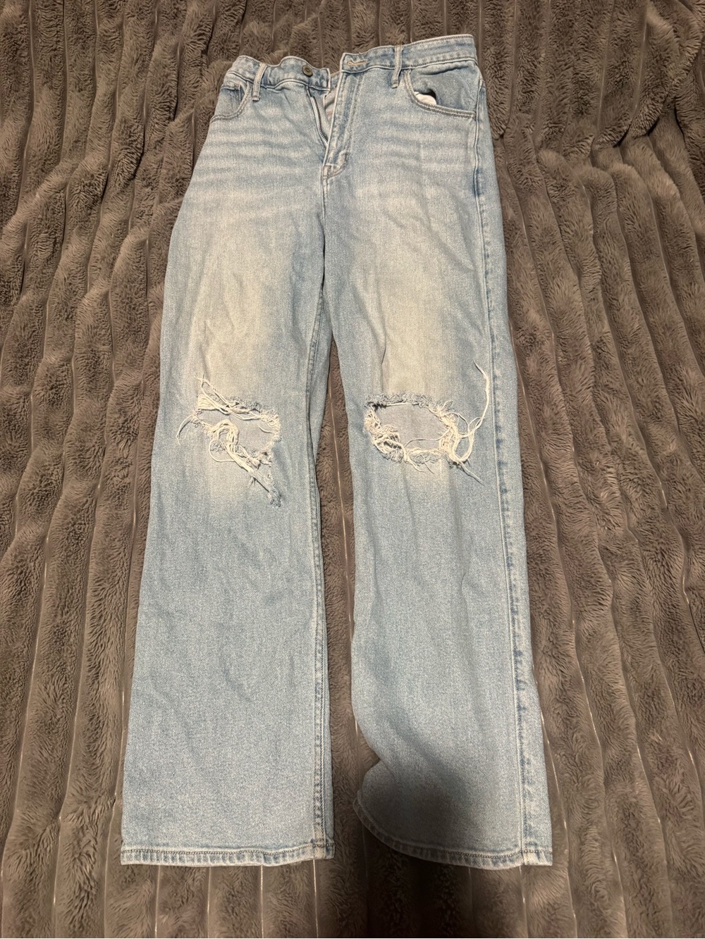 Hollister Light Wash High-Rise Distressed Jeans